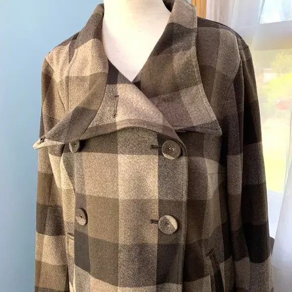 NWT Liz Claiborne Brown Combo Plaid Peacoat Size Medium - Picture 3 of 6